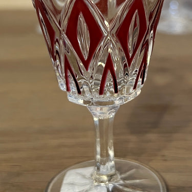 Liqueur glass / Shot glass on foot - VMC Reims (Verreries Mècaniques Champenoises) - Harlequin in red