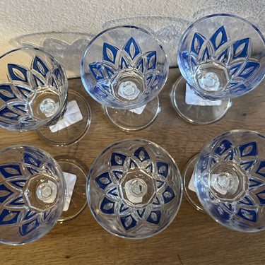 Liqueur glass / Shot glass on foot - VMC Reims (Verreries Mècaniques Champenoises) - Harlequin in blue