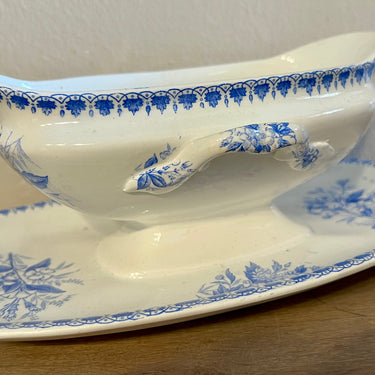 Juskom / Sauskom - Societe Ceramique Maestricht - décor CILLA uitgevoerd in lichtblauw