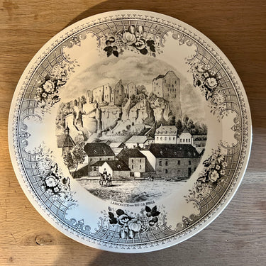 Wall plate / Decorative plate - larger model - Villeroy &amp; Boch - depicting the Ardennes village of La Rochette from before 1857