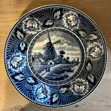 Wandbord / Sierbord - Société Céramique Maestricht - décor HOLLANDIA blauw (1955 - 1958) met molen