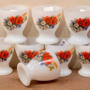 Eierdop - Arcopal - model FLEUR DE CHAMPÊTRE met décor van klaproos en madeliefjes