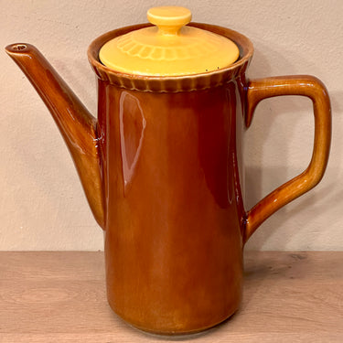 Kaffeekanne / Teekanne – Digoin Sarreguemines, Frankreich – braun mit gelbem Innenraum und Reliefrand