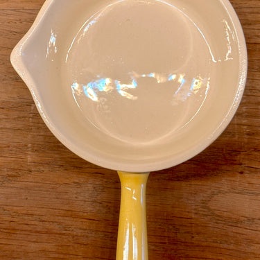 Steel bowl - Villeroy &amp; Boch - in yellow pastel with pouring spout and handle