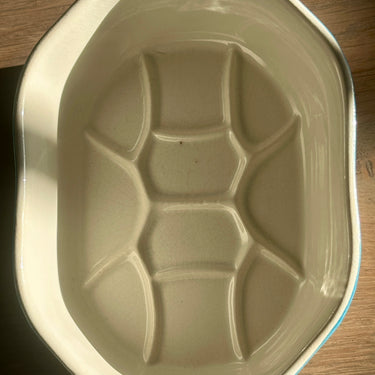 Zeepbak (deksel ontbreekt) - Societe Ceramique Maestricht - model OCTOGONE - décor in relief, ingekleurd azuurblauw