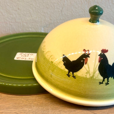 Cheese dome - small model - Zeller faience Germany (older stamp) - decor Hahn &amp; Henne (Rooster &amp; Hen) with inscription KÄSE - hand-painted