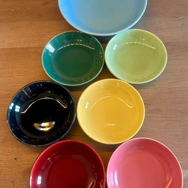 Snackset / Fruitset / Dessertset - rond model - Boch - set bestaat uit 7 delen, 1 grote schaal en 6 kleinere schaaltjes