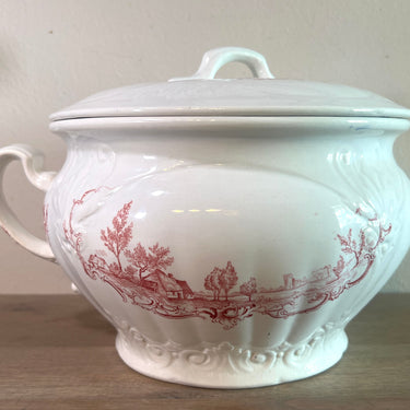 Kamerpot / Pispot - Boch - decor LECZINSKA uitgevoerd in rood - met bijbehorende deksel