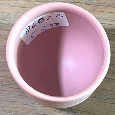 Eierdop - Flora Gouda Holland - uitgevoerd in roze gekleurd plateel