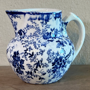 Milk jug - small model - Nimy - floral scroll decoration in white and blue
