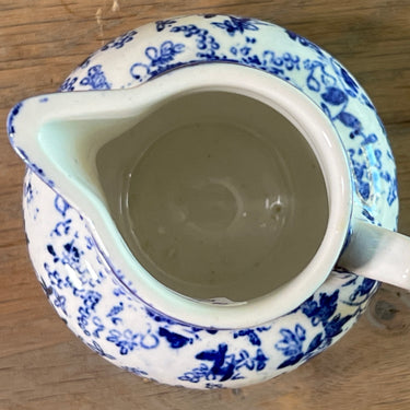 Milk jug - small model - Nimy - floral scroll decoration in white and blue
