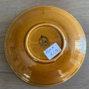 Untertasse / Unterteller - Royal Sphinx - in Hellbraun mit geflochtenem Rand