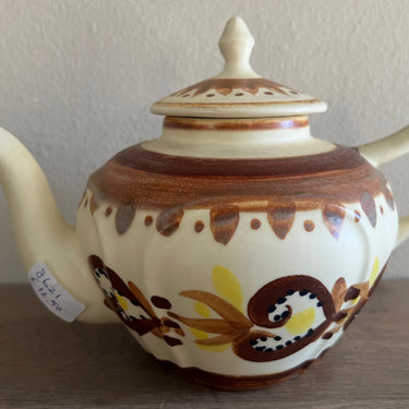 Teapot - small model - Quimper - decor D307 with a rural decor in brown tones