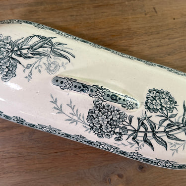 Kammenbak - Moulin des Loups ? (stempel onleesbaar) - decor met bloemen uitgevoerd in petrol