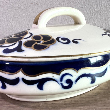 Soap dish - oval model - Moulin des Loups - CAMELIA decor executed in dark blue with gold-colored accents