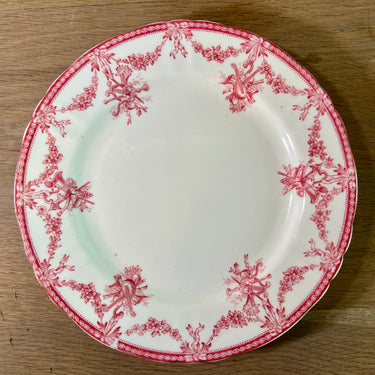 Ontbijtbord / Dessertbord - William A. Adderley - decor uitgevoerd in rood/roze