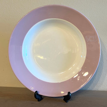 Diep bord / Soepbord / Pastabord - ongemerkt - uitgevoerd met een lila pastel gekleurde bredere rand