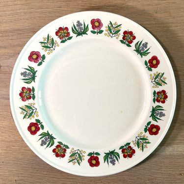 Ontbijtbord / Dessertbord - Villeroy &amp; Boch - decor met rode en paarse bloemen aan de rand
