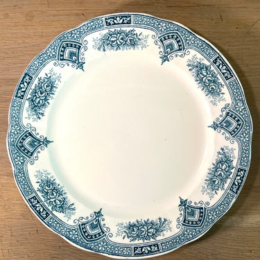 Dinerbord / Eetbord - Onnaing Terre de Fer - decor PRINTEMPS uitgevoerd in blauw-groen