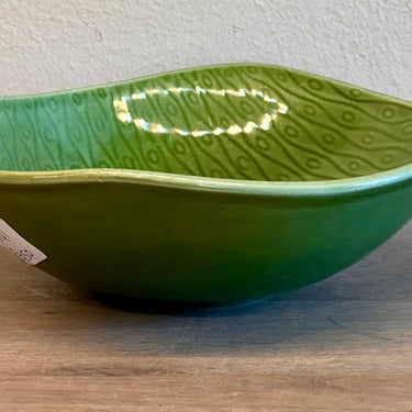 Kom / Schaal - vierkant model - Boch Frères Belgium - décor NEW TIME uitgevoerd in groen - 1955