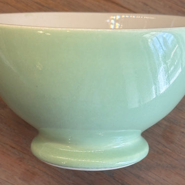 Spoelkom / Vingerkom - groter model - Boch - uitgevoerd in pastel groen met crème/wit binnenzijde