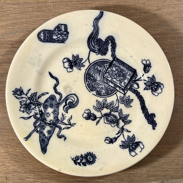 Dinerbord / Eetbord - klein model, kinderservies - ongemerkt (waarschijnlijk Nimy) - décor met bloesems/bloemen