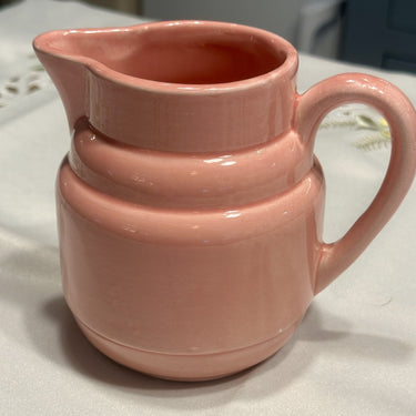 Milchkännchen / Wasserkännchen - gemarkt WM (Wasmuel) - in Pastellrosa