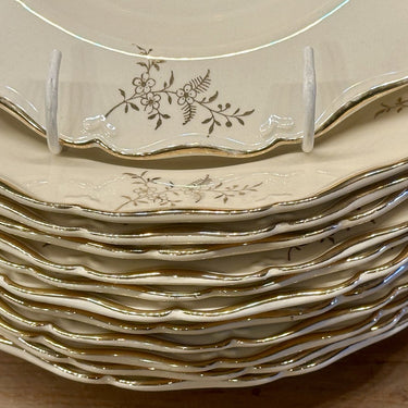 Tiefer Teller / Suppenteller / Pastateller - Boch - Form ONDINE - Dekor FRANCOISE mit goldfarbenen Verzierungen