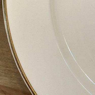 Teller / Schüssel - größer flach, rund, Modell - Mosa (3-Bogen ist 1960er Jahre) - hergestellt in Creme mit goldfarbenem Rand