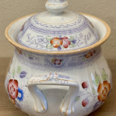 Sugar bowl - Petrus Regout - RISTORI decor (made between 1864 and 1908)