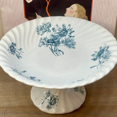 Tazza / Scale - on high foot - Petrus Regout - decor PINKSTERBLOEM in petrol