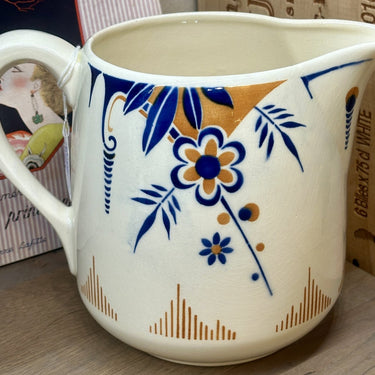 Melkkan / Waterkan - Societe Ceramique Maestricht - décor SB207N uitgevoerd in blauw en oranje