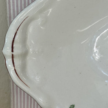 Sour dish / Ravier / Meat dish - Petrus Regout - decor 878 in red, pink and green