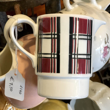 Milk jug - Petrus Regout - decor of burgundy and black checks