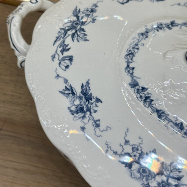 Terrine / Covered dish - oval model - Petrus Regout - model MAASTRICHT - decor COQUELICOT in blue
