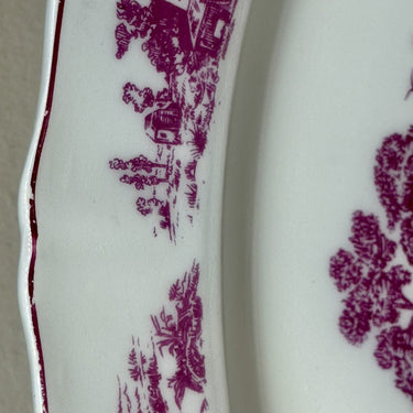 Bowl / Plate - flat, oval, model - Petrus Regout - decor 795D purple/pink