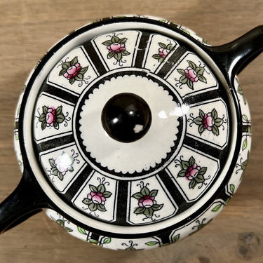 Sugar bowl - Petrus Regout - MODEST decor with small flowers and made in black