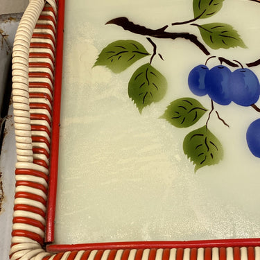 Tablett - Bild eines Vogels auf einem Ast mit Pflaumen unter Glas