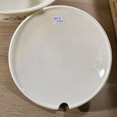 Soup tureen / covered dish - Petrus Regout - decor with small purple/pink roses