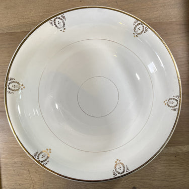 Slakom / Aardappelschaal / Beslagkom - Societe Ceramique Maestricht - décor met goudkleurige lijnen en lauwerkransen