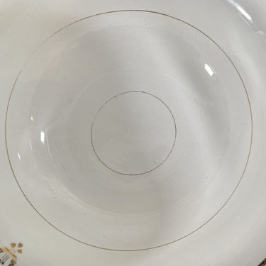 Slakom / Aardappelschaal / Beslagkom - Societe Ceramique Maestricht - décor met goudkleurige lijnen en lauwerkransen