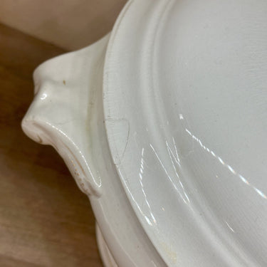 Soup tureen / Terrine - Petrus Regout - from a bridal service with floral decor and the text AMITIE