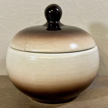Suikerpot - Boch - décor SIERRA (stoneware?) uitgevoerd in crème met een bruine rand - vorm MENUET