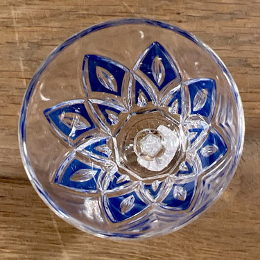 Glas / Likörglas auf Fuß - VMC Reims (Verreries Mècaniques Champenoises) - Harlekin in (hellerem) Blau