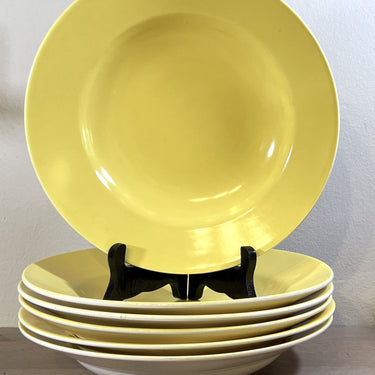 Deep plate / Soup plate / Pasta plate - Granite (Hungary) - decor with front in pastel yellow