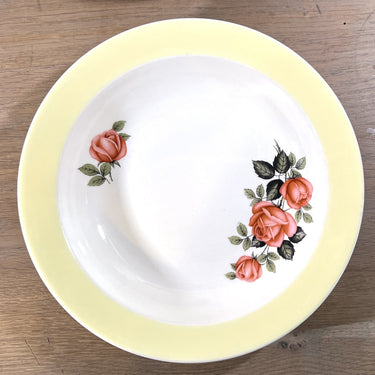 Deep plate / Soup plate / Pasta plate - Petrus Regout - pastel yellow edge and decor of pink roses
