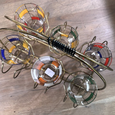 Halter mit 6 Limonadengläsern - Halter aus Messing, Gläser mit farbigen Blöcken verziert
