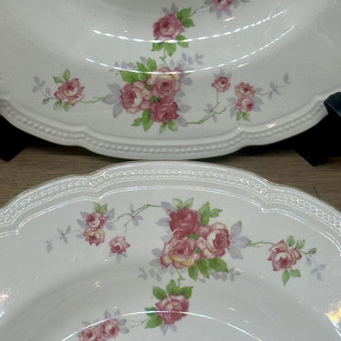 Tiefer Teller / Suppenteller / Pastateller - Boch - Dekor aus rosa und gelben Rosen