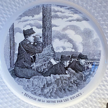 Sierbord / Gedenkbord - Societe Ceramique - opschrift 'défense de la nethe par les belges'