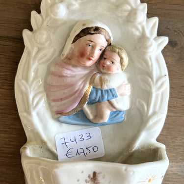 Wijwaterbakje / Wijwatervaatje - porselein - Maria met kind in roze/blauw en goudkleurige accenten
